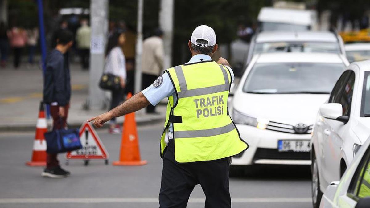 5 istisna dışında trafikte ceza puanları siliniyor Yeni düzenleme ile 10 bine yakın ehliyet iade edilecek - Ekonomi - Dudullu Haber