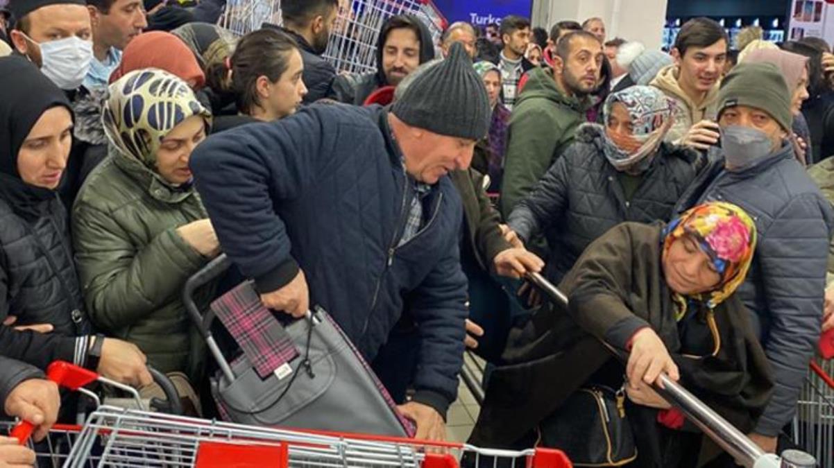 İstanbulda market açılışında izdiham İndirimden yararlanmak için birbirleriyle yarıştılar - Ekonomi - Dudullu Haber