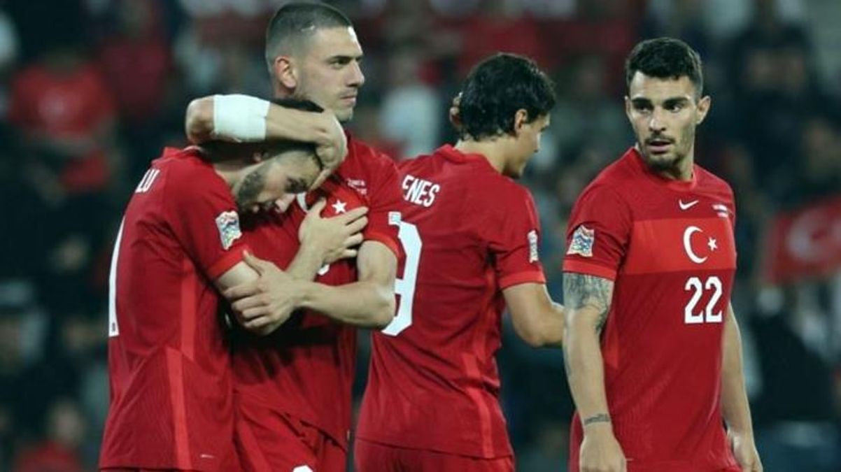 Son Dakika Galatasaraydan Beşiktaşa yılın transfer çalımı Milli futbolcuyu resmen açıkladılar - Spor - Dudullu Haber