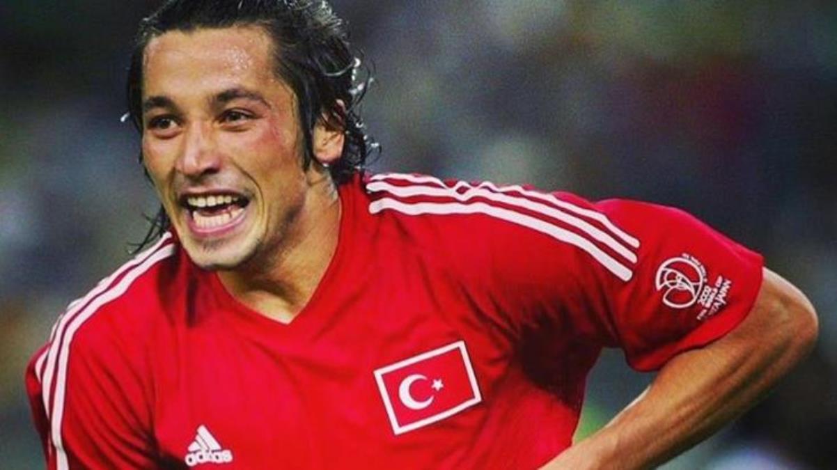 Dünya Kupasında tarihi başarıyı getirmişti İlhan Mansız formasını depremzedeler için satışa çıkardı - Spor - Dudullu Haber