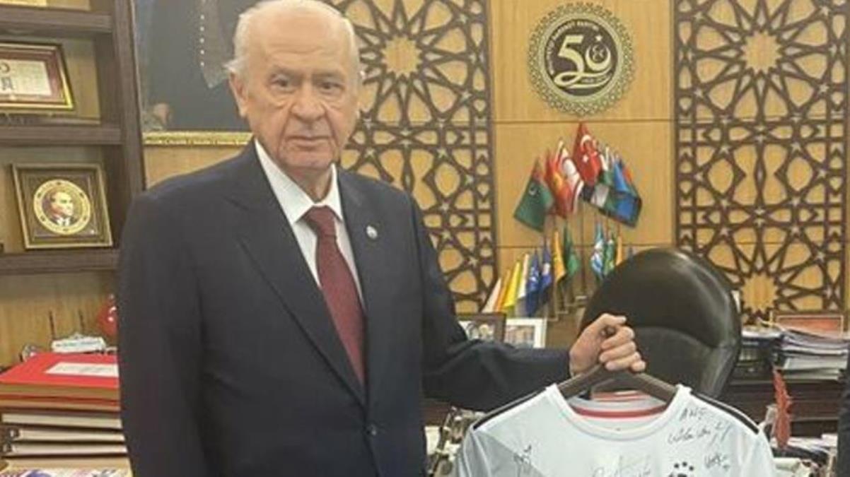 MHP lideri Devlet Bahçeli Beşiktaş üyeliğinden istifa etti - Spor - Dudullu Haber