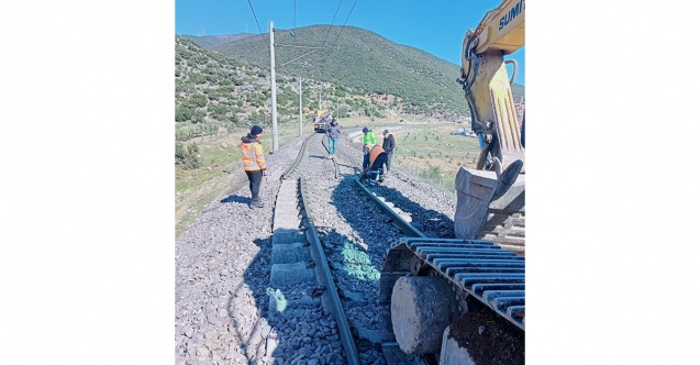 TCDD deprem bölgesinde hasar gören tren raylarını onarım çalışmalarını tamamlıyor - Gündem - KAHRAMANMARAŞ - Dudullu Haber