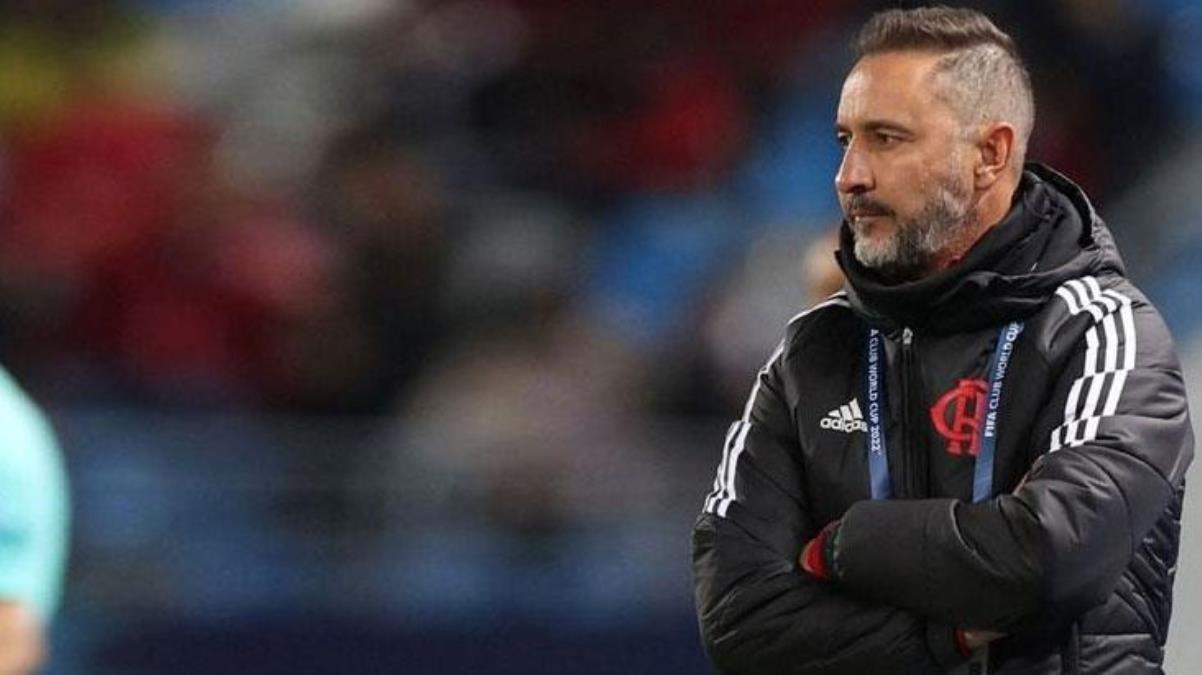 Acımasız protesto Tribünler hep bir ağızdan Vitor Pereiraya Eşek diye bağırdı - Spor - Dudullu Haber