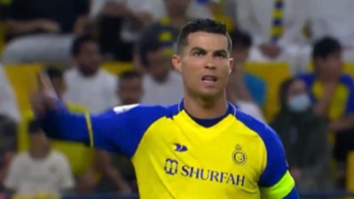 Arabistanda kendini iyice bozdu Ronaldodan stadı buz kestiren hareket - Spor - Dudullu Haber
