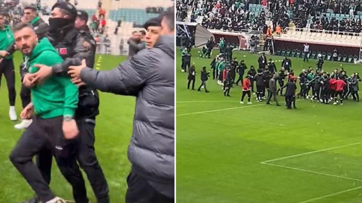 Bursaspor-Amedspor maçı öncesi saha savaş alanına döndü - Spor - Dudullu Haber