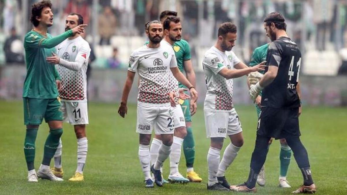 Bursaspor-Amedspor maçının spikerinden canlı yayında skandal sözler Tepkiler çığ gibi - Spor - Dudullu Haber