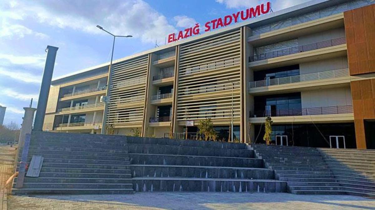 Elazığsporun yeni stadından Atatürkün adı çıkarıldı Tepkilerin ardı arkası kesilmiyor - Spor - Dudullu Haber