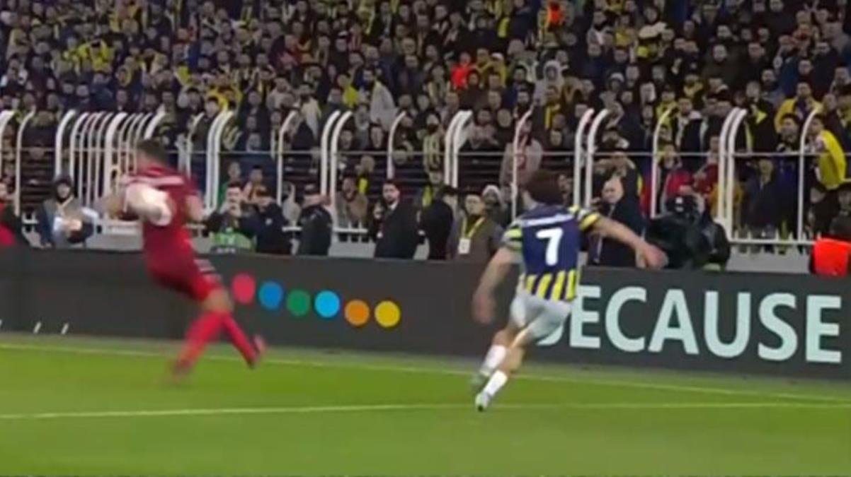 FBahçe-Sevilla maçında çıldırtan hakem yönetimi Net penaltıyı 5 dakika incelediler - Spor - Dudullu Haber