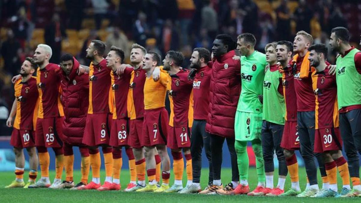 Galatasarayın depremzedeler için giyeceği forma taraftarlı tarafsız herkesten tam puan aldı - Spor - Dudullu Haber