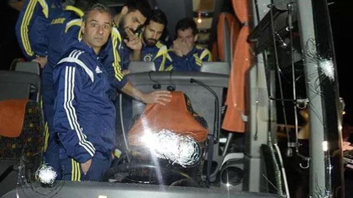 Jesusun sözleriyle neye uğradığını şaşıran Fenerbahçe taraftarları aynı fotoğrafı paylaşıyor - Spor - Dudullu Haber