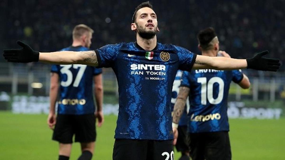 Premier Lige gitmezse Türkiyeye geliyor Hakan Çalhanoğlu tuttuğu takımın formasını giyecek - Spor - Dudullu Haber