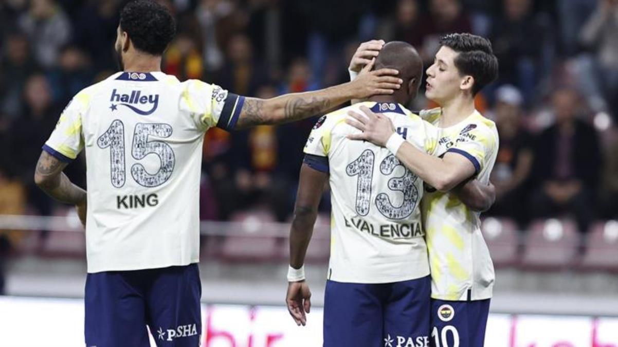 Son Dakika Deplasmanda Kayserisporu 2-1 mağlup eden Fenerbahçe şampiyonluk yarışında hata yapmadı - Spor - Dudullu Haber
