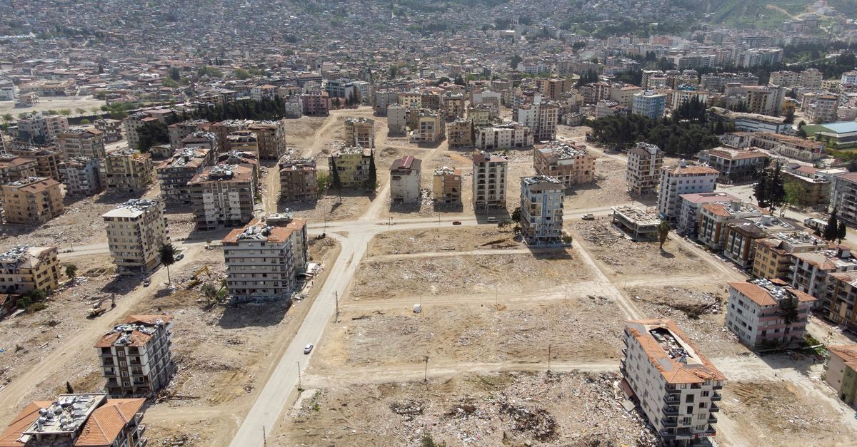 Deprem felaketinde can kaybı sayısı açıklandı - Gündem - Deprem - Dudullu Haber