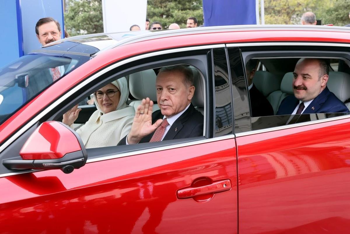 Emine Erdoğana teslim edilen Toggun parasını kim ödedi Merak edilen soru yanıt buldu - Ekonomi - Dudullu Haber