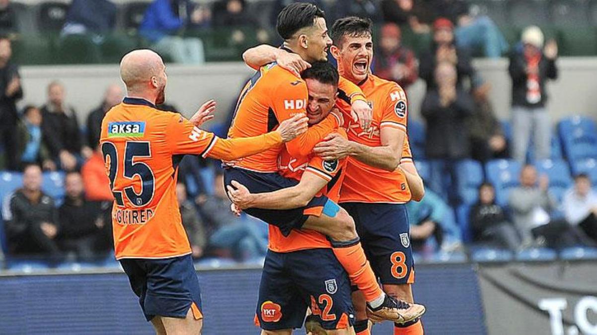Emre Belözoğlu şeytanın bacağını kırdı Başakşehirin galibiyet hasreti dindi - Spor - Dudullu Haber