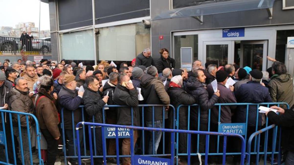 EYT taleplerini karşılamaya çalışan SGK çalışanlarına fazla mesai ücreti Önerge kabul edildi - Ekonomi - Dudullu Haber