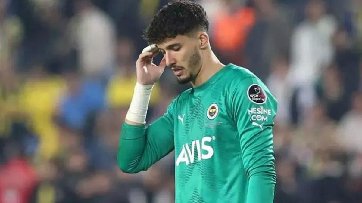 Fenerbahçe kötü haberi verdi Altay Bayındır bel fıtığı nedeniyle ameliyat olacak - Spor - Dudullu Haber