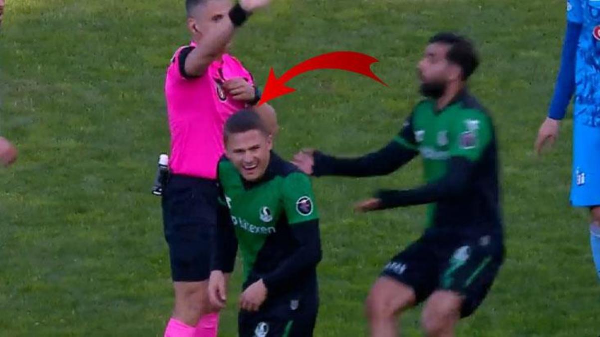 Sakaryasporlu futbolcu kırmızı kart görünce neye uğradığını şaşırdı Gerçek hemen ortaya çıktı - Spor - Dudullu Haber
