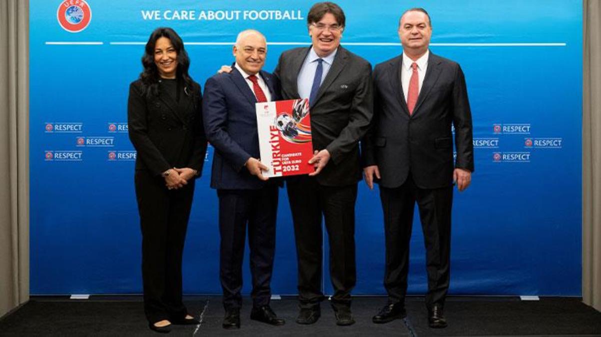 TFF Avrupa Şampiyonası için adaylık dosyasını UEFAya sundu İzmir ve Vodafone Park listede yok - Spor - Dudullu Haber