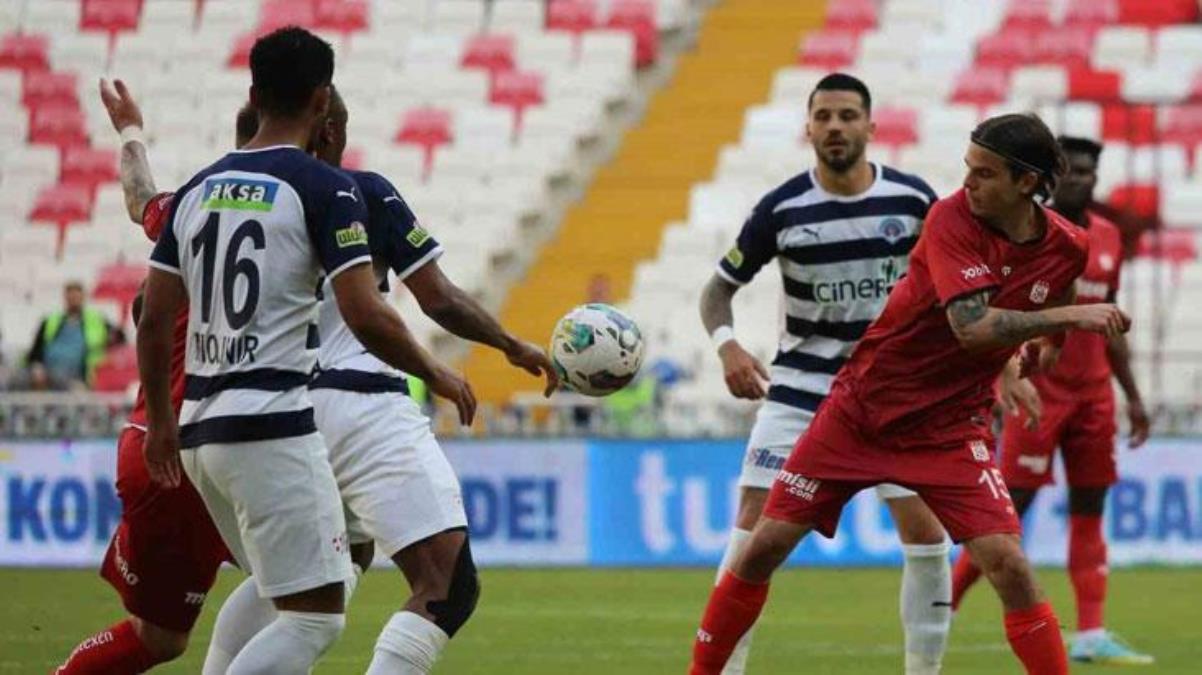 Alt sıralar alev alev Kasımpaşa deplasmanda Sivassporu 2-1 mağlup etti - Spor - Dudullu Haber