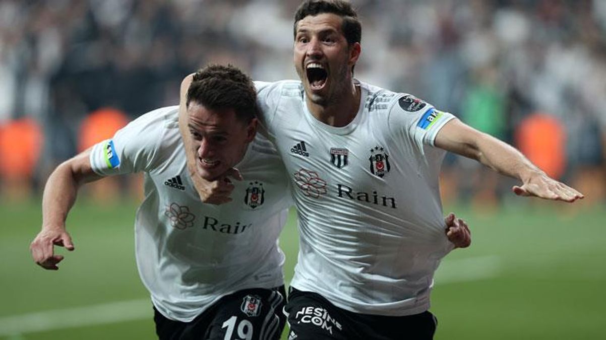 Beşiktaşta büyük endişe Derbide yıldızlaşan Salih Uçan ve Omar Colleyden kötü haber - Spor - Dudullu Haber