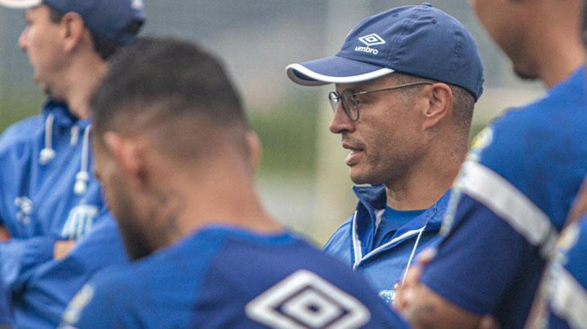 Brezilya ekibine kabusu yaşattı Avai Alex de Souzanın sözleşmesini feshetti - Spor - Dudullu Haber