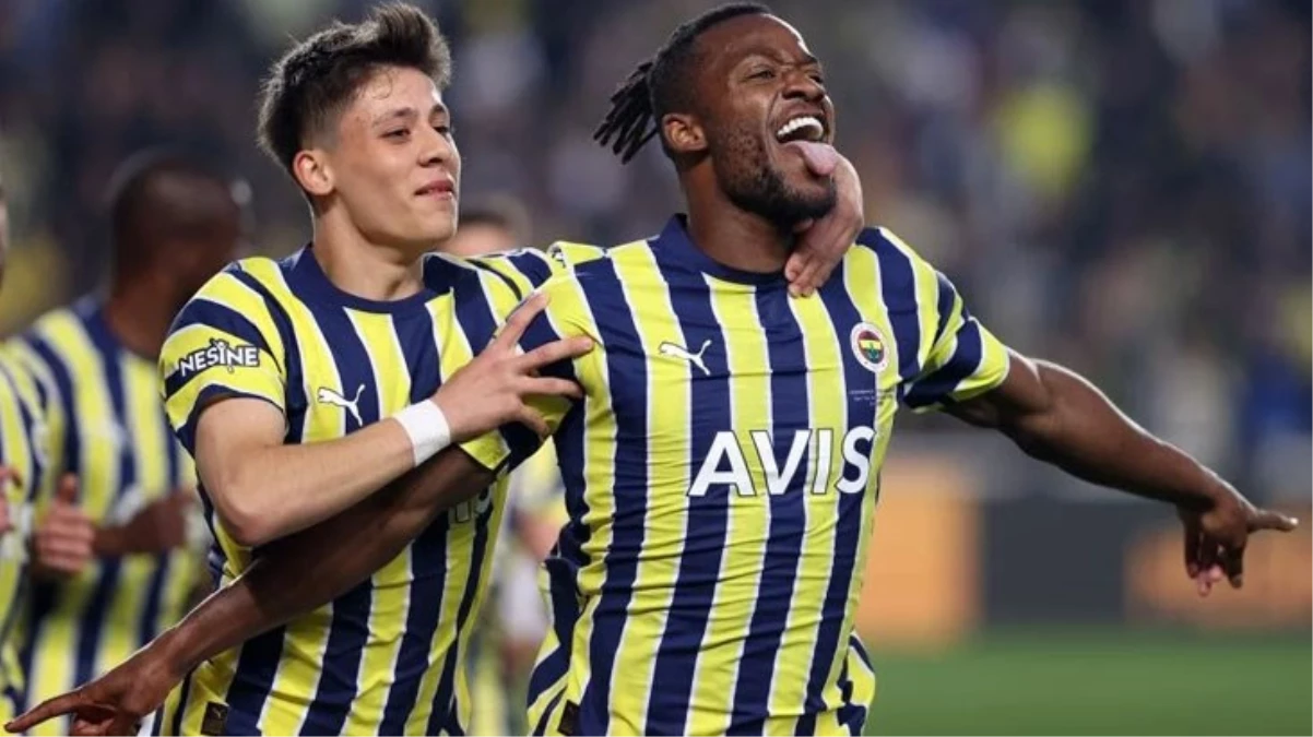Fenerbahçenin yıldızından taraftarı uçuracak sözler 2 kupayı birden müzemize getirebiliriz - Spor - Dudullu Haber