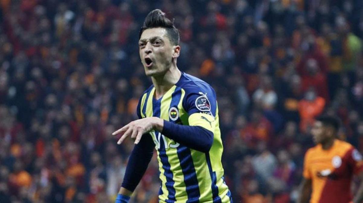 Mesut Özil rüya kadrosuna iki Türk futbolcu ekledi Bir isim tam sürpriz - Spor - Dudullu Haber