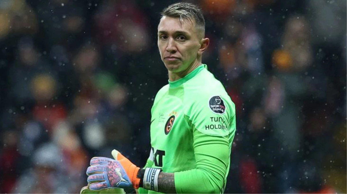 Musleradan eldiveni almaya geldi Galatasaray Batuhan Şeni hiçbir yere göndermeyecek - Spor - Dudullu Haber
