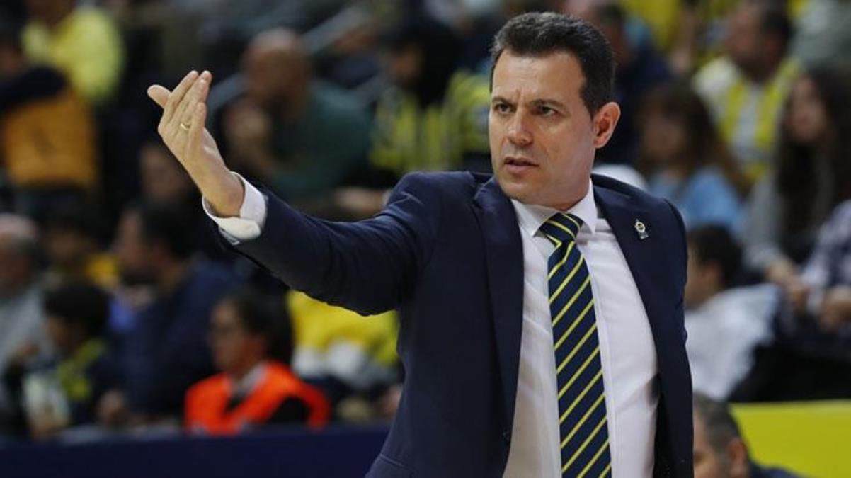 Ne yapıyorsun Itoudis Maçı bırakıp taraftarla tartıştı - Spor - Dudullu Haber