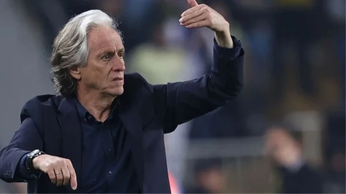 Sosyal medya kaynıyor Yıldız futbolcuyu kadroya almayan Jorge Jesus taraftarı çıldırttı - Spor - Dudullu Haber