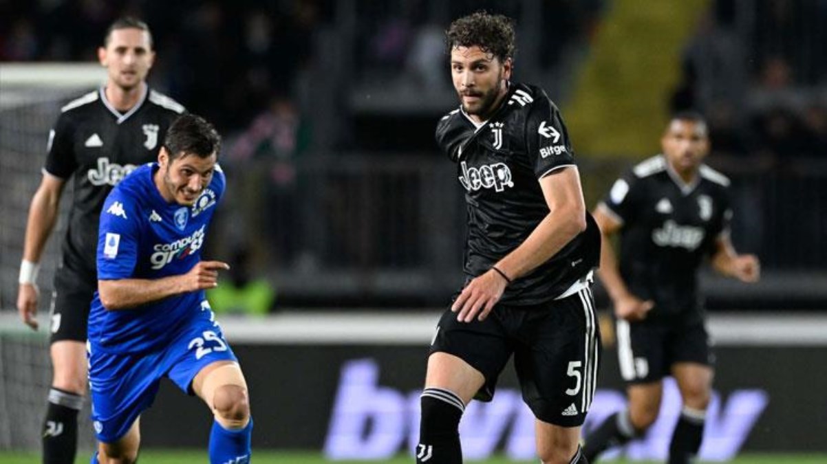 Takım resmen dağıldı Puanları silinen Juventus aynı gün çifte kabus yaşadı - Spor - Dudullu Haber