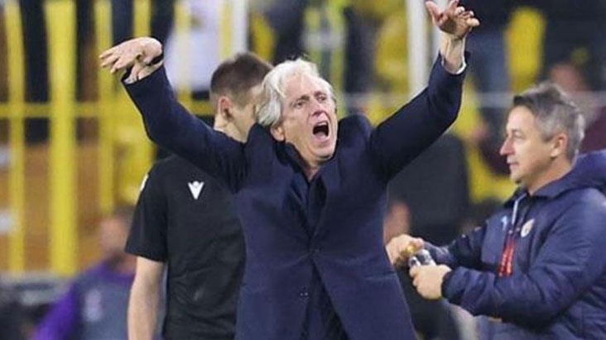 Taraftar en sonunda doldu Fenerbahçe tribünleri takım öndeyken tek bir futbolcuyu yuhaladı - Spor - Dudullu Haber