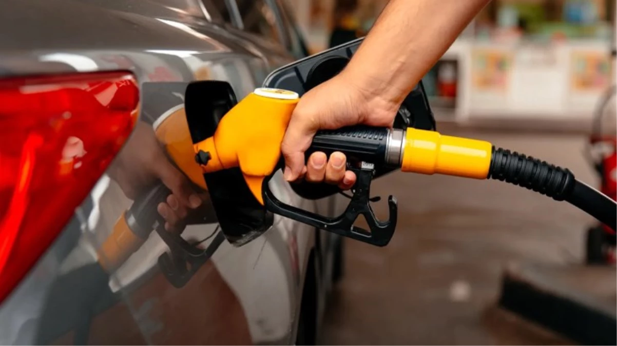 Bu gece yarısından itibaren motorine 1 lira 64 kuruş zam gelmesi bekleniyor - Ekonomi - Dudullu Haber