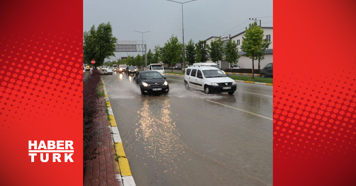 Denizlide sağanak hayatı olumsuz etkiledi - Gündem - Denizli - Dudullu Haber