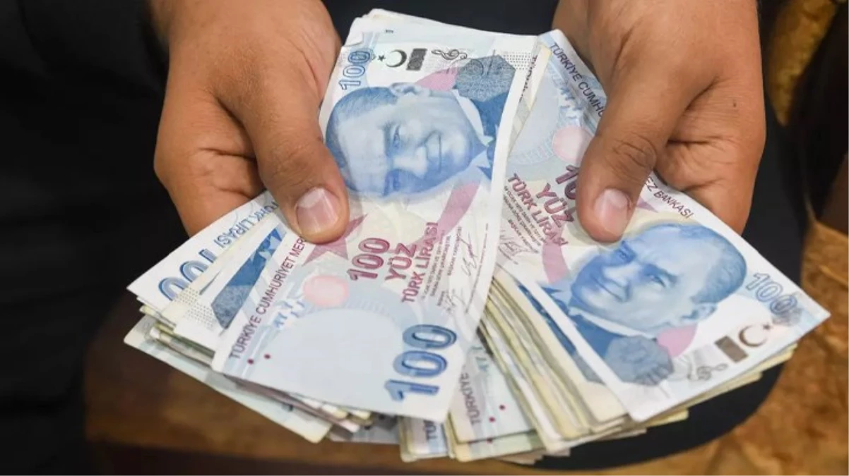 Faiz kararı sonrası asgari ücret 24 saatte 38 dolar eridi - Ekonomi - Dudullu Haber