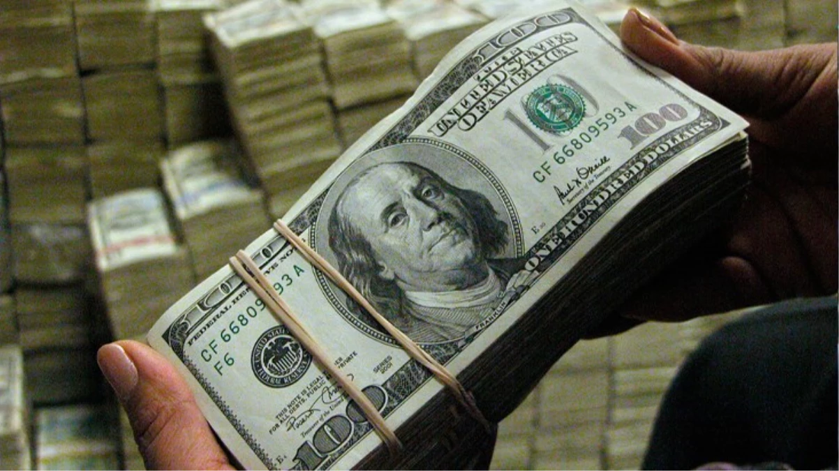 Gece saatlerinde 2375 seviyelerini aşan dolar yeni haftaya da rekorla başladı - Ekonomi - Dudullu Haber