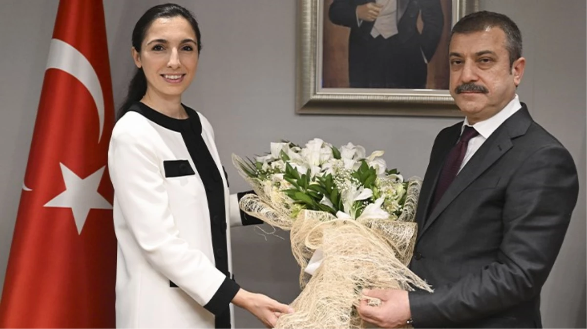 Merkez Bankasının yeni Başkanı Hafize Gaye Erkan görevi resmen devraldı - Ekonomi - Dudullu Haber