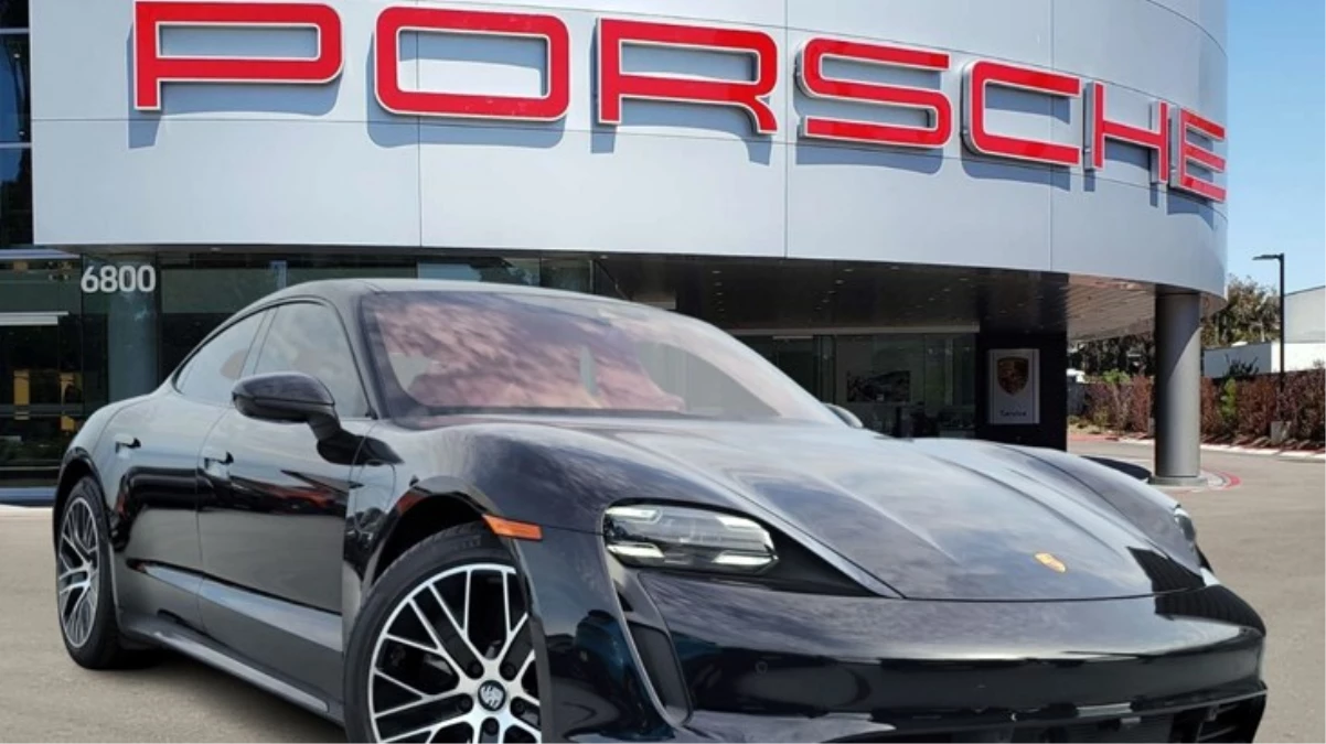 Otomotiv devi Porsche 60 yıllık logosunu değiştirdi Yeni tasarımı gören herkes aynı yorumu yapıyor - Ekonomi - Dudullu Haber