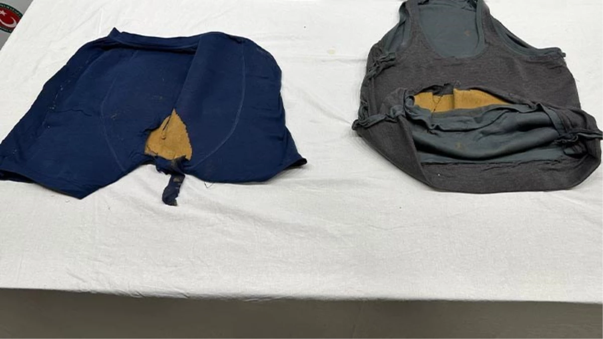 Sabiha Gökçen Havalimanında kıyafetlere emdirilmiş 5 kilo altın ele geçirildi - Ekonomi - Dudullu Haber