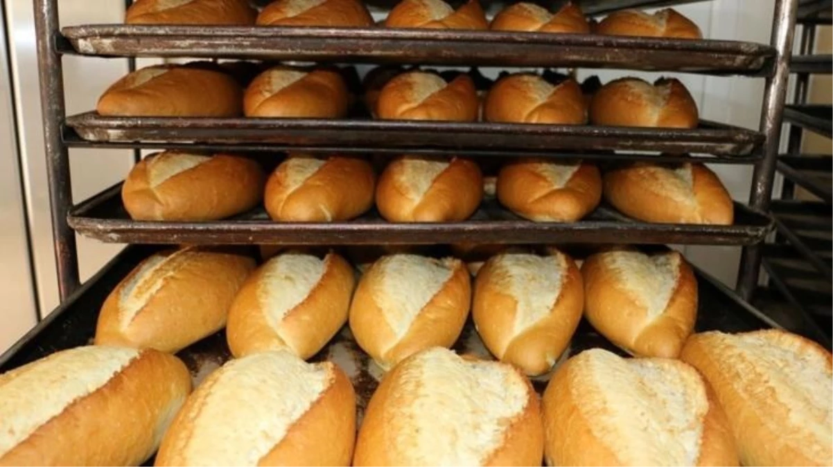 Son Dakika Ekmek 10 lira mı oluyor Fırıncılar Federasyonu Başkanı iddiayı yalanlayıp zam için oran verdi - Ekonomi - Dudullu Haber