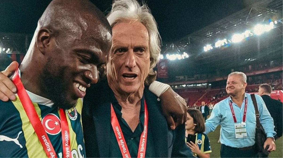 Son Dakika Portekizli teknik direktör Jorge Jesus Fenerbahçeden ayrıldı - Spor - Dudullu Haber