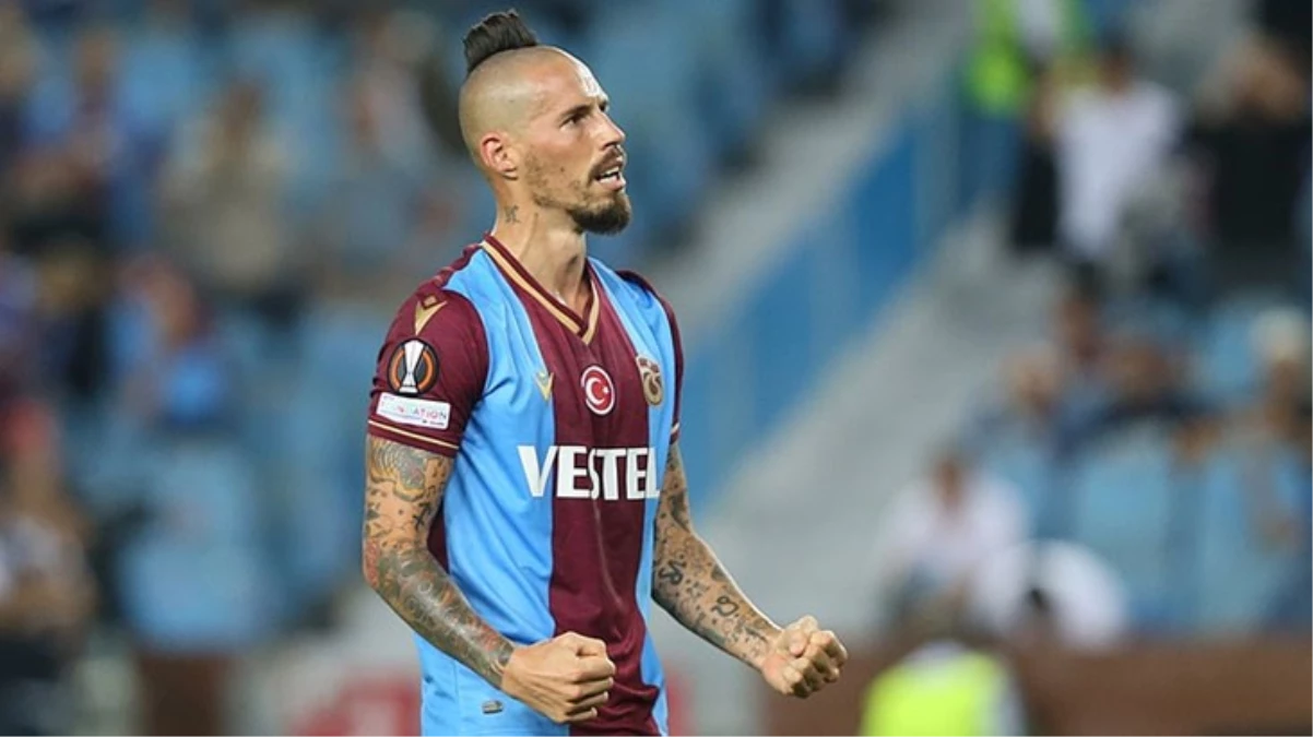 Son Dakika Trabzonsporun yıldızı Marek Hamsik futbolu bırakma kararı aldı - Spor - Dudullu Haber