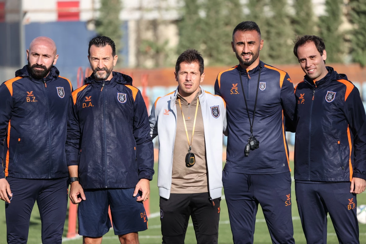 Sosyal medyadan paylaştı Emre Belözoğlunun sağ kolu Başakşehirden ayrıldı - Spor - Dudullu Haber