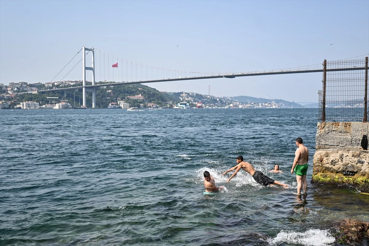 İstanbulda nem oranının yükselmesiyle sıcak hava etkisini artırdı - Ümraniye Haberleri - Dudullu Haber