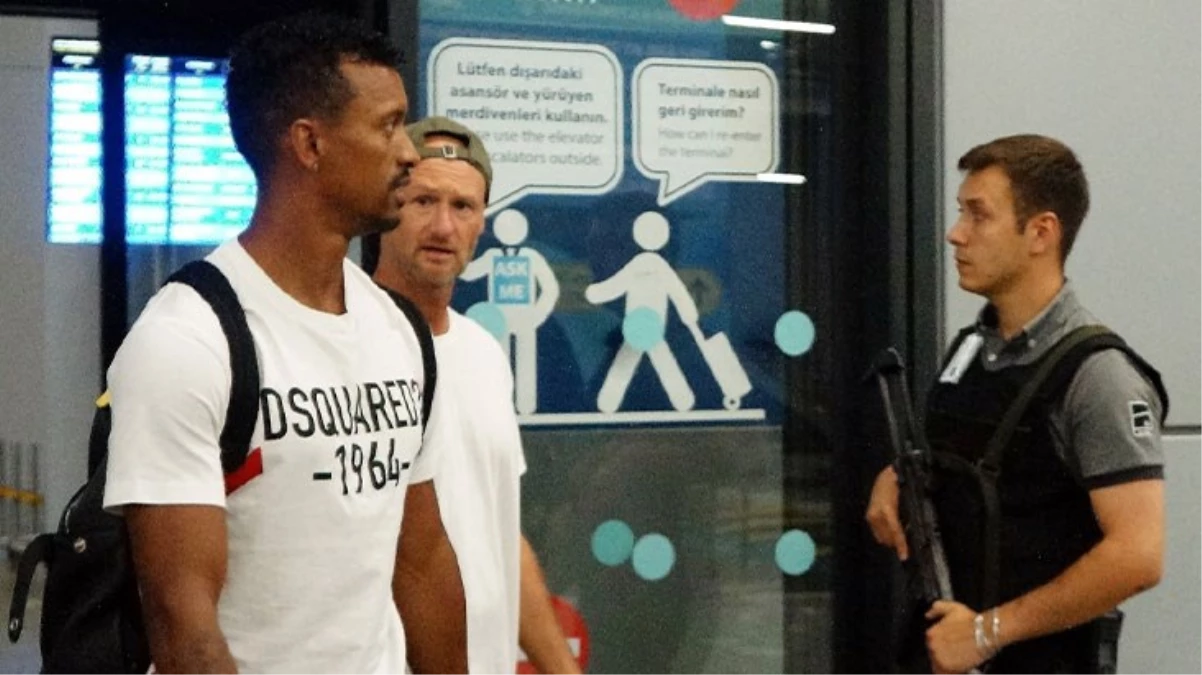 Luis Nani yeniden Türkiyede Adana Demirspor ile 11 yıllık sözleşme imzaladı - Spor - Dudullu Haber