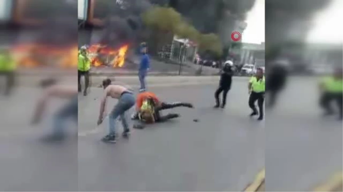 Son dakika haberleri Ümraniyede polise bıçakla saldırıp aracını ateşe veren şahıs böyle etkisiz hale getirildi - Dudullu Haberleri - Dudullu Haber