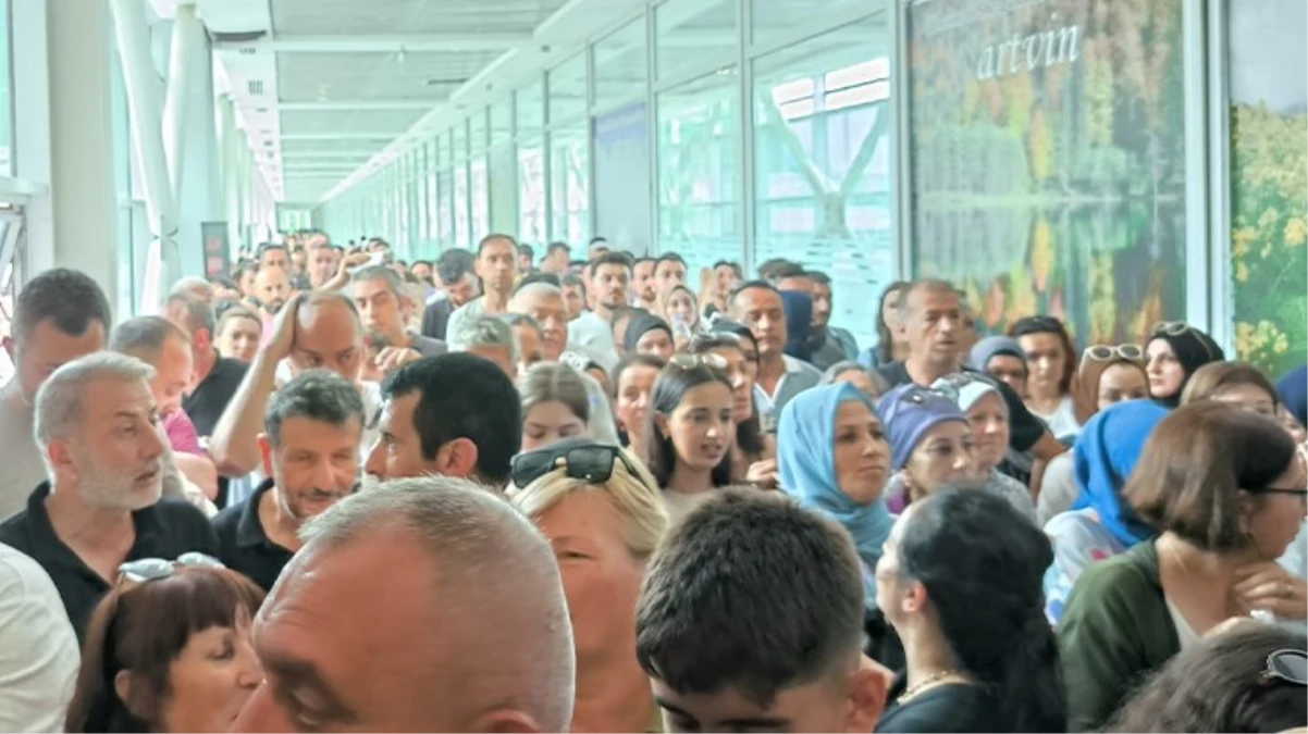 Yurt dışı telefonlarına 6 bin yerine 20 bin TL ödemek istemeyen vatandaşlar sınır kapılarına akın etti - Ekonomi - Dudullu Haber