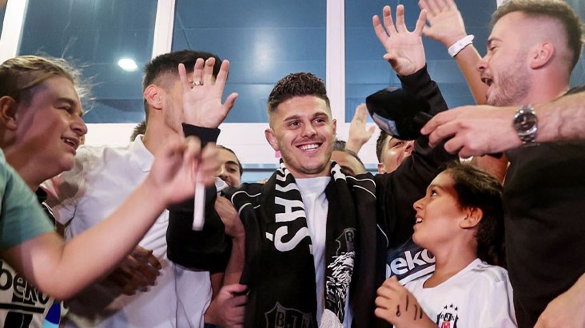 Beşiktaşın yeni transferi Rashica İstanbula geldi - Spor - Dudullu Haber
