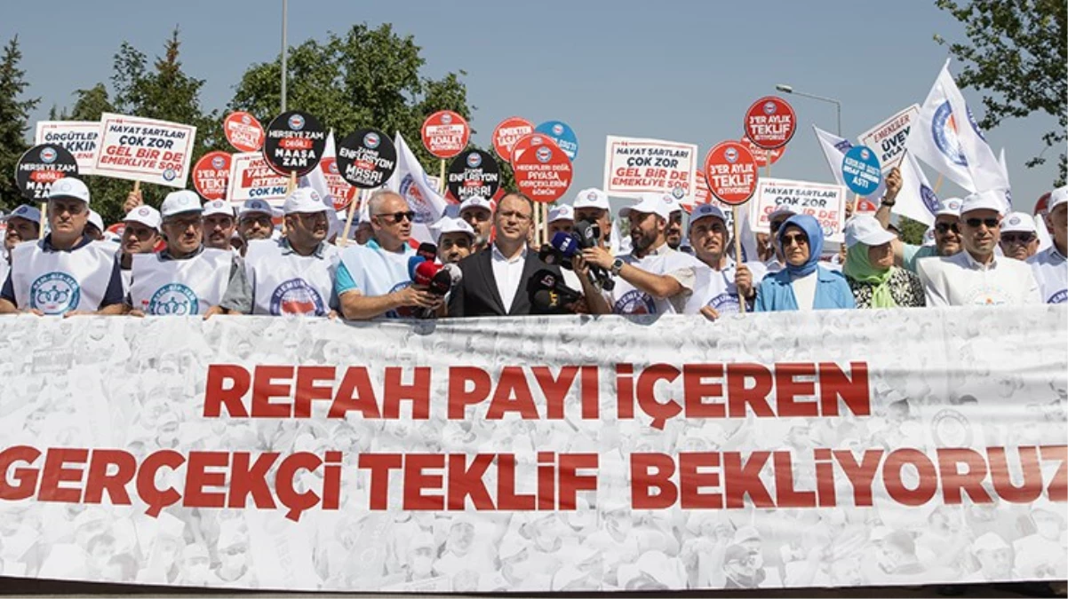 Hükümetin zam teklifini yetersiz bulan Memur-Senden 81 ilde protesto Cumhurbaşkanımızın refah payı vaadi hayata geçirilsin - Ekonomi - Dudullu Haber